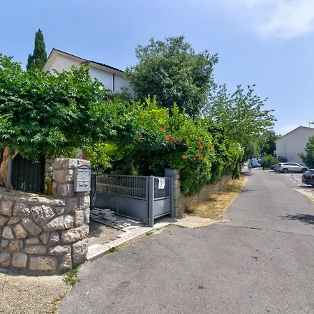 Sl Sun 6 App 1 公寓 *